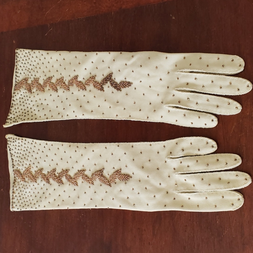 Vintage Beaded Gloves Size 6 1/2